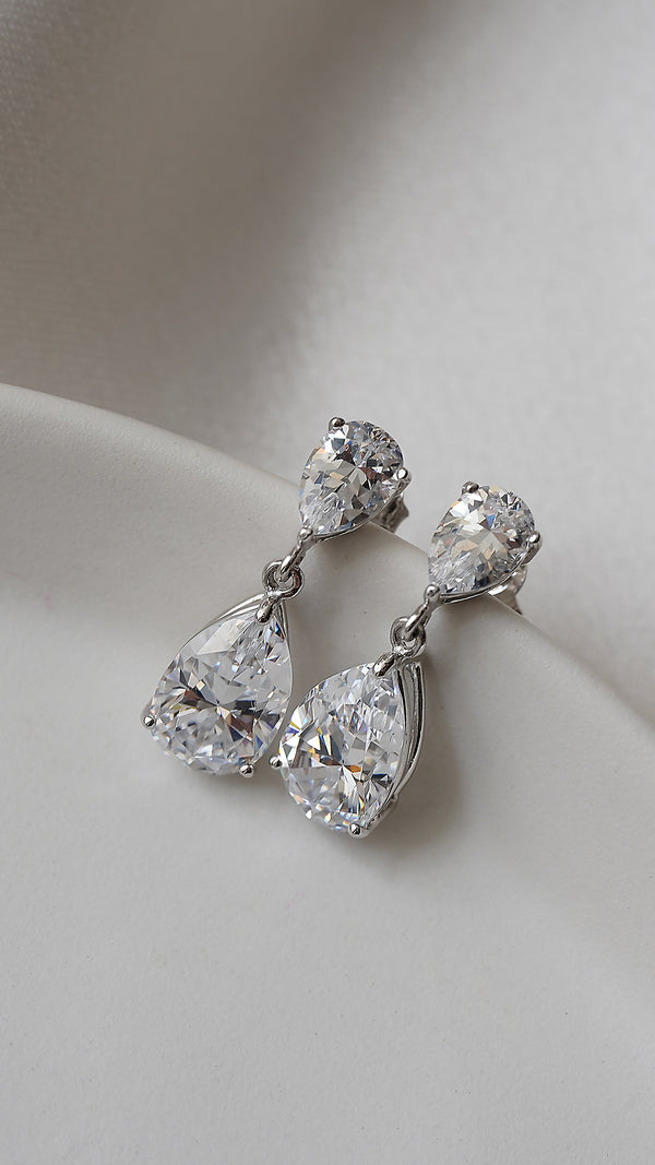 Arabella Earrings 9K White Gold