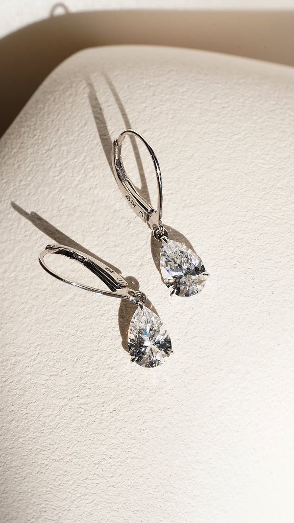 Blythe Earrings 9K White Gold