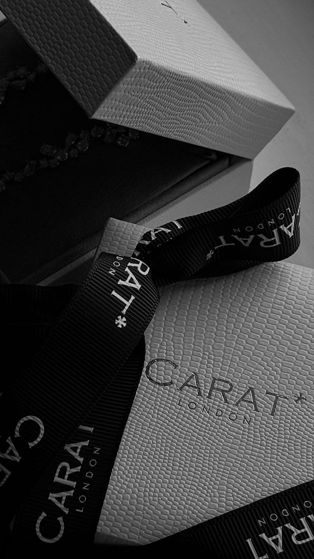 CARAT* London jewellery gift box