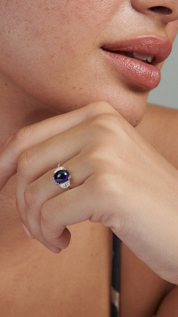 Cabochon Ring Sapphire with Halfmoons Sterling Silver