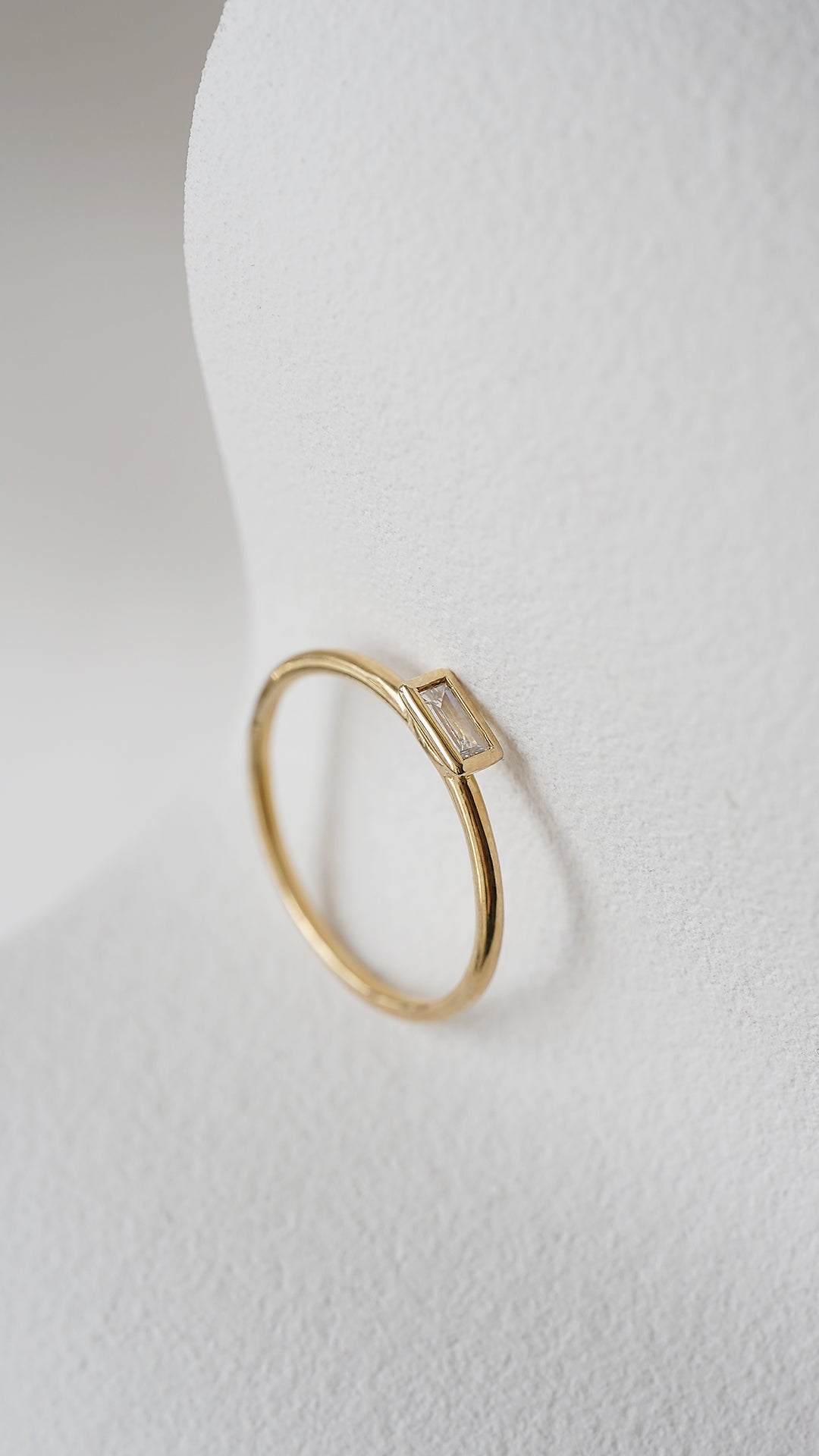 Elin Ring 9K Yellow Gold