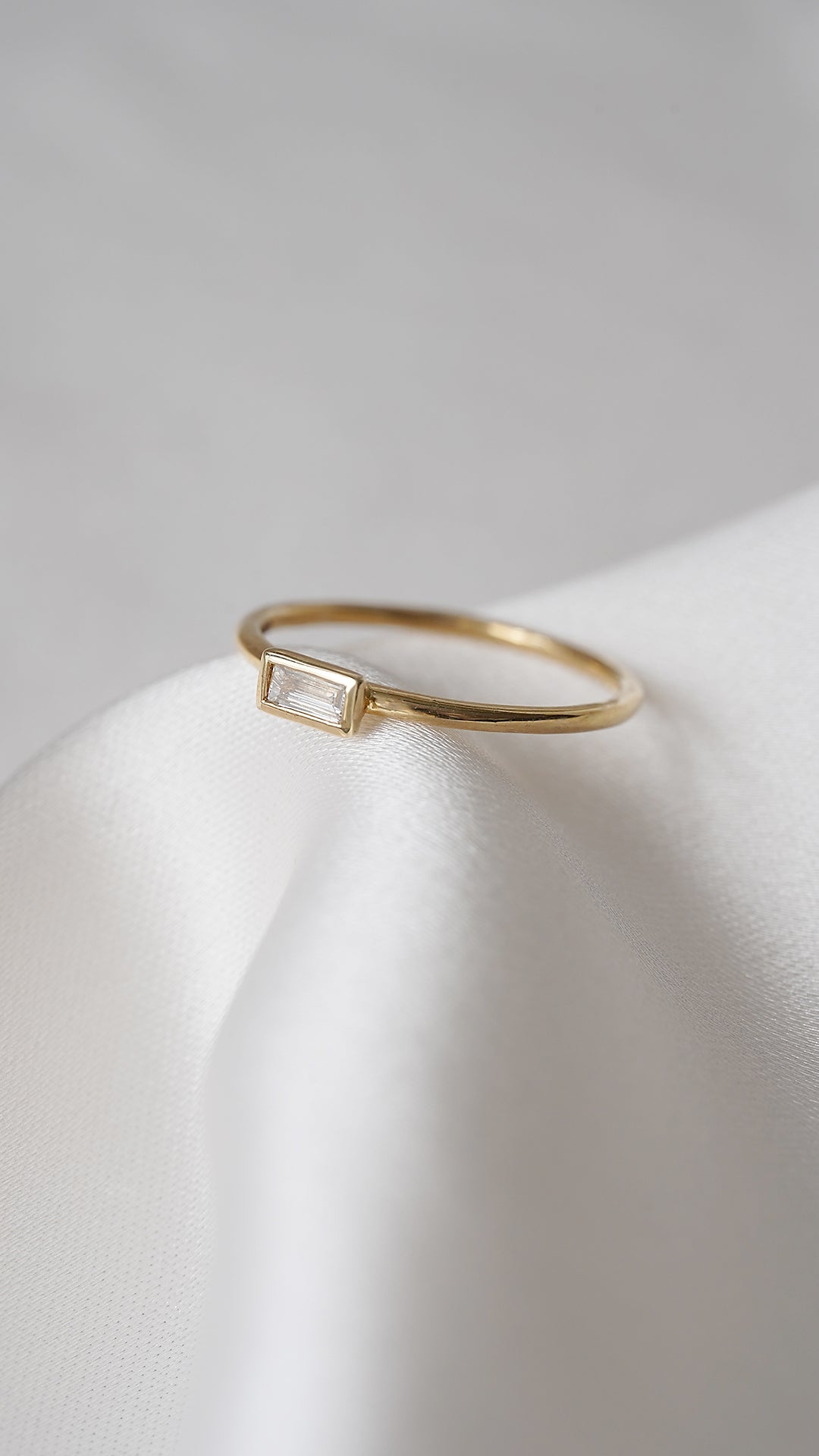 Elin Ring 9K Yellow Gold