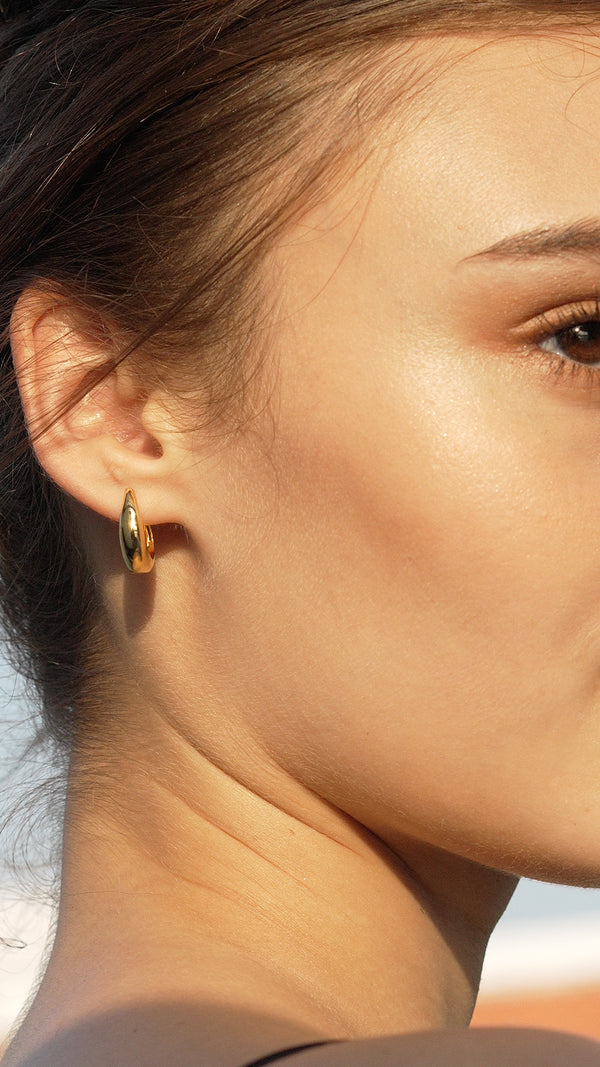 Hera Nude Hoop Earrings Gold Vermeil