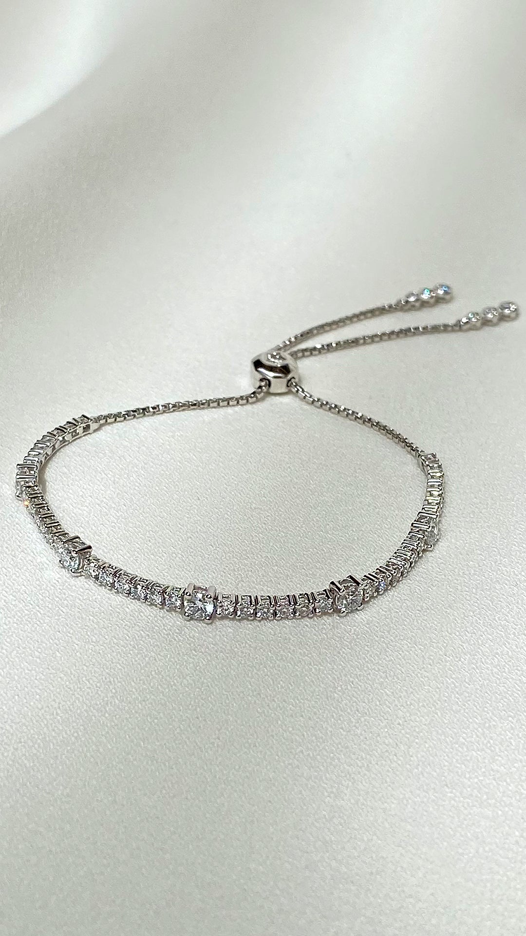 Phoebe 18K White Gold Diamond Bracelet by CARAT* LONDON – CARAT* London UK