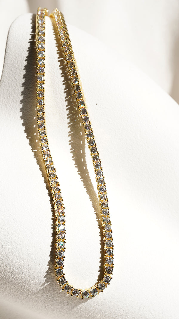 Tennis necklace for women in yellow gold vermeil.