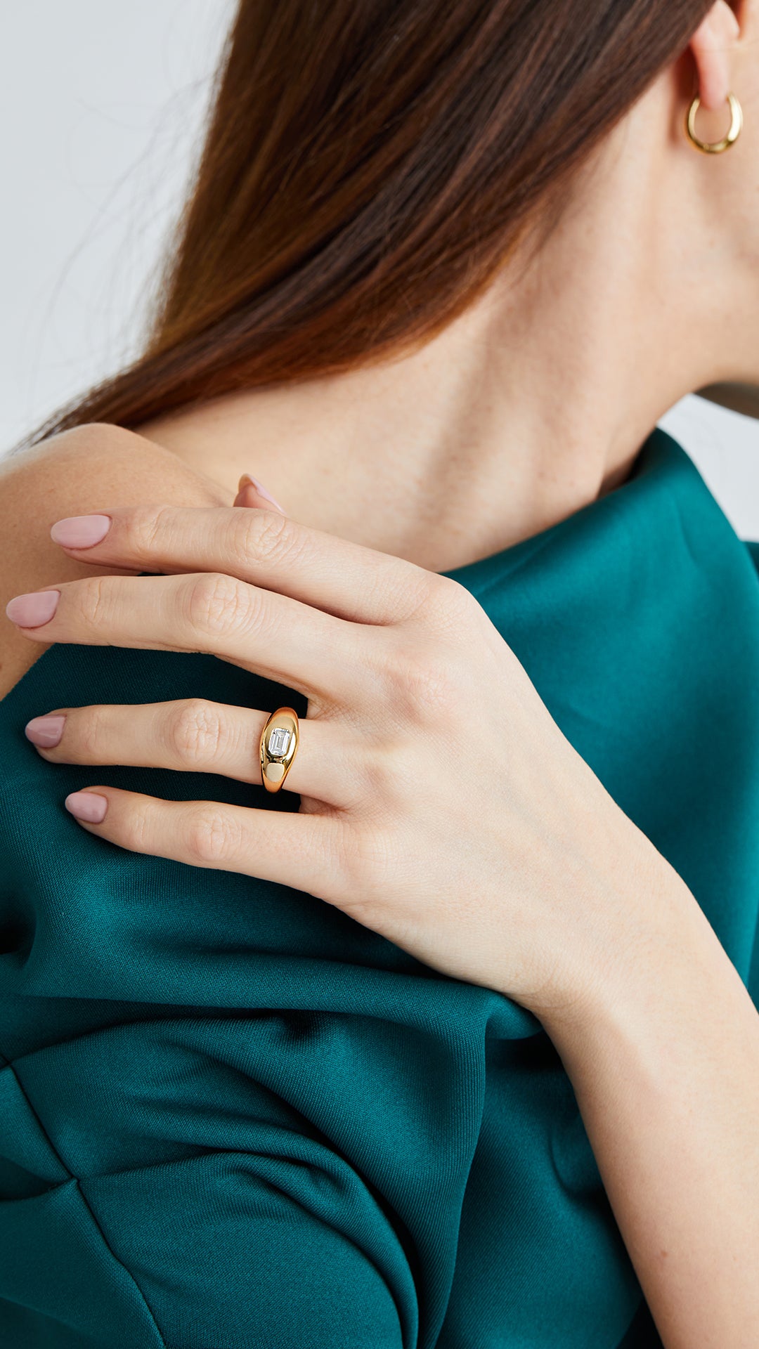 A sophisticated emerald-cut gemstone takes centre stage in this sterling silver and 18K gold vermeil signet ring.