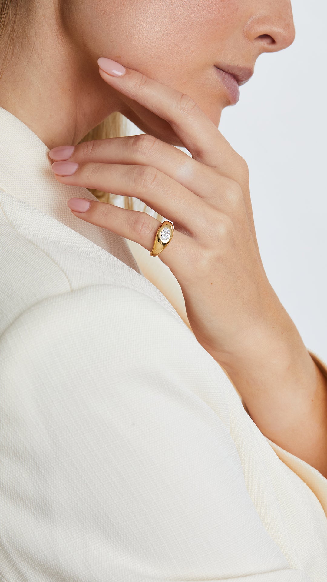 High-Quality Gold Vermeil Signet Ring – Minimalist Jewellery for Women