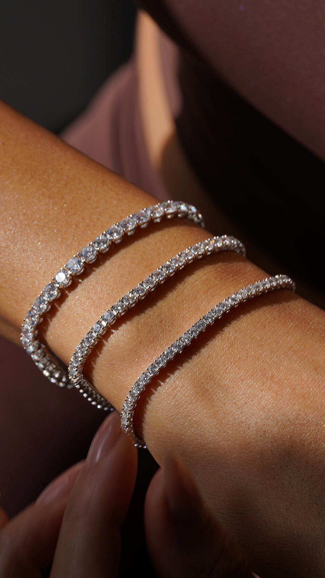 Womens sterling silver tennis bracelets – A timeless piece with customisable carat sizes