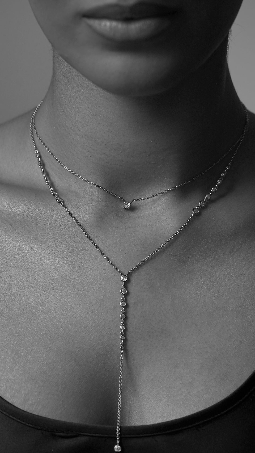 Thiya Necklace White Gold Plated